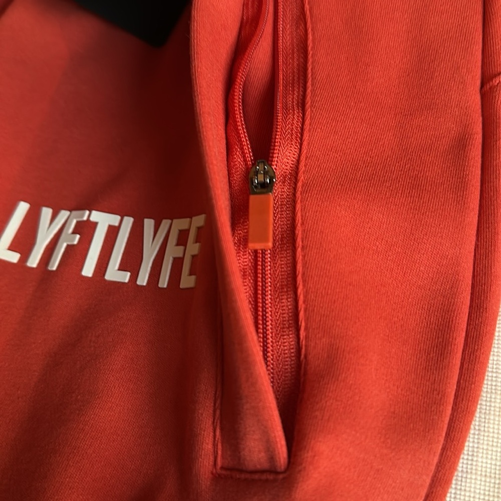 LYFTLYFE *NWT* Women's React Joggers, Cherry - Picture 8 of 9